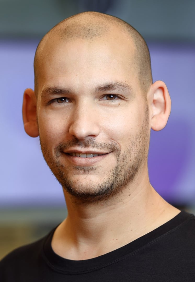 Itamar headshot
